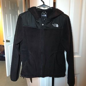 Black fleece north face jacket